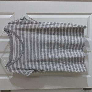 Gap XL cap sleeve shirt
